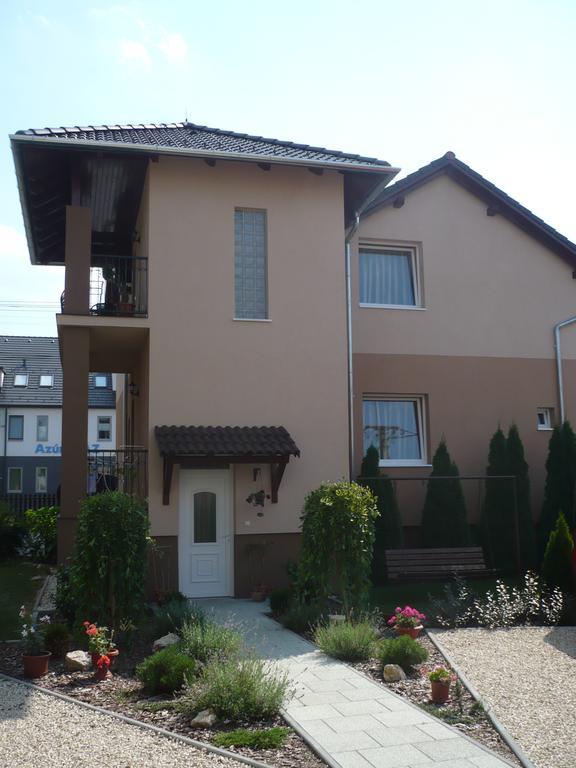 Adrienn Apartman Sárvár Екстериор снимка